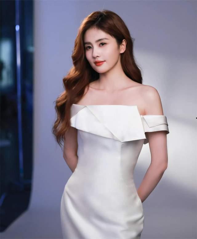 白鹿最新爆料,揭秘娱乐圈背后的惊人真相 第3张 白鹿最新爆料,揭秘娱乐圈背后的惊人真相 第3张